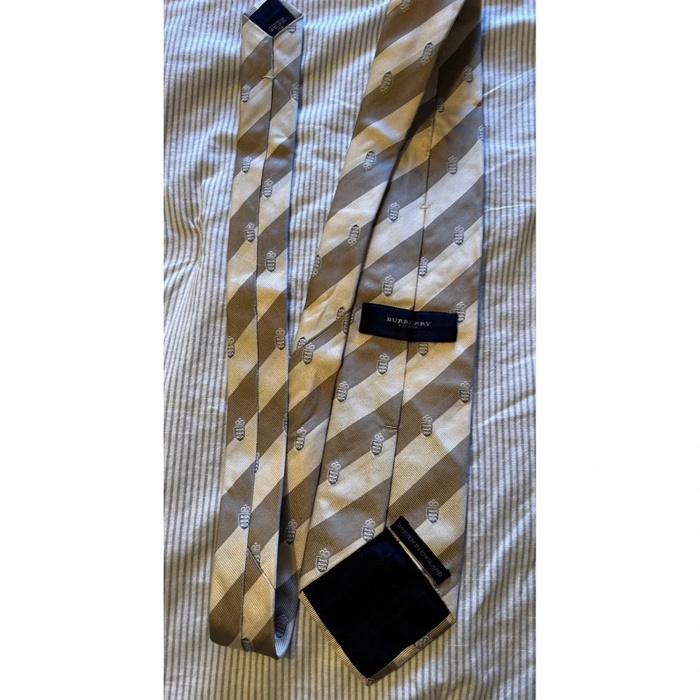 Burberry‎ London Silk Tie Woven In England Striped Crest Beige Work Dress